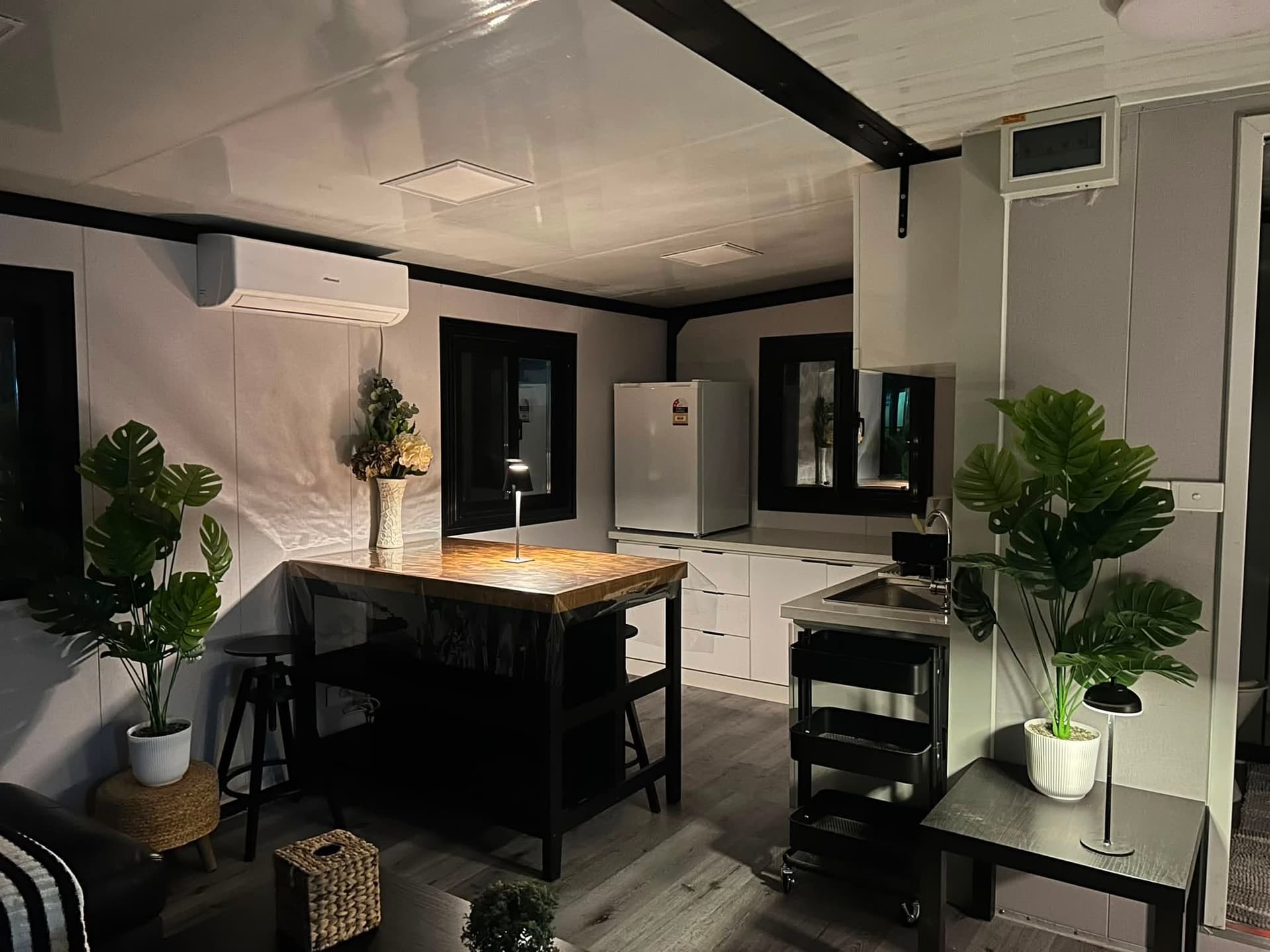 Kitchen and dining island in the evening